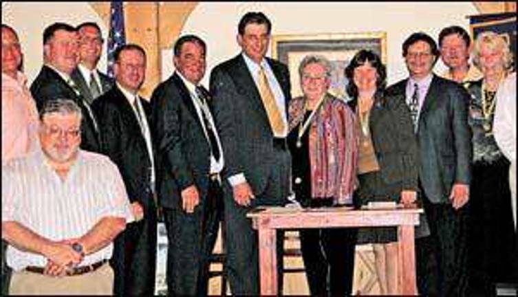 Stan Martin heads Warwick Rotarians