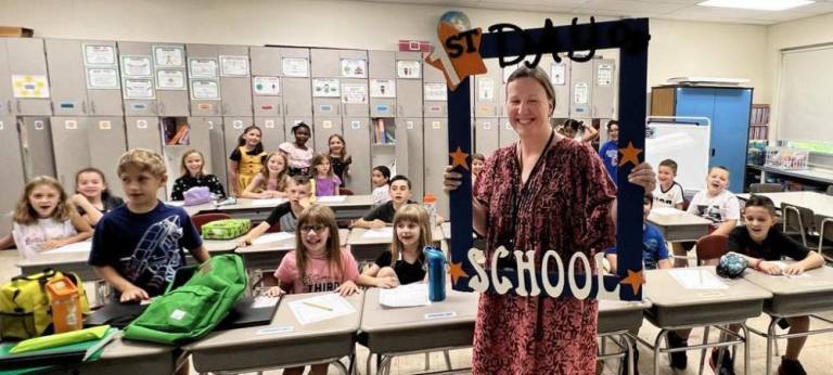 Karen Etheridge with her third grade class at Golden Hill Elementary.