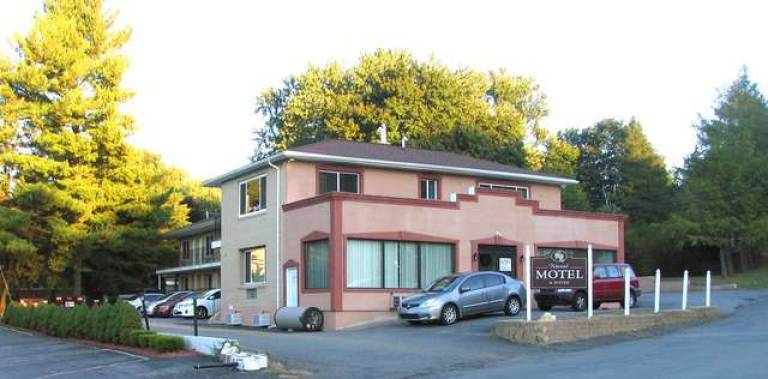 The entire Warwick Motel has been leased, depending on exercising extension options, for anywhere from one to three years, to The Watchtower Tract and Bible Society.