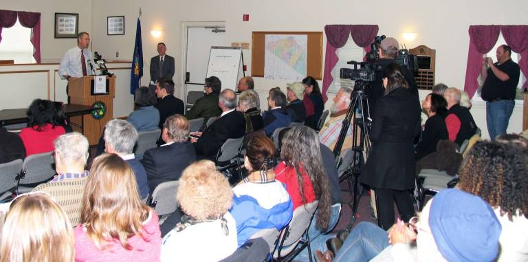 There was a standing-room only crowd at Warwick&#xed;s Town Hall to discuss current agricultural issues affecting Hudson Valley.