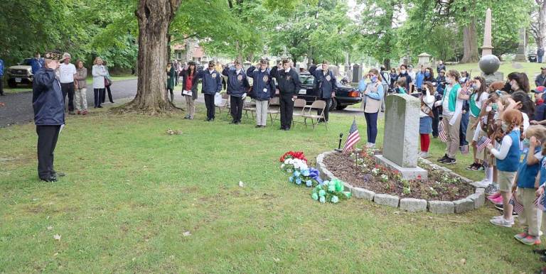 The VFW Post 4662 services, conducted by Commander Jose Morales, also the last guest speaker, followed with the laying of wreaths at the VFW monument.