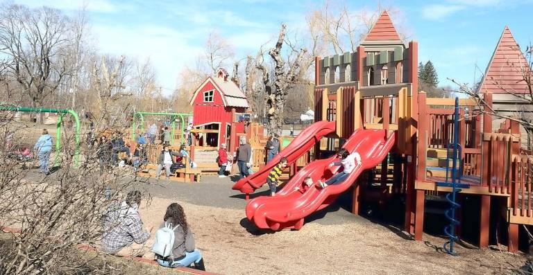 Children and their parents recently enjoyed a mild winter's day in the new playground in Warwick’s Stanley-Deming Park.