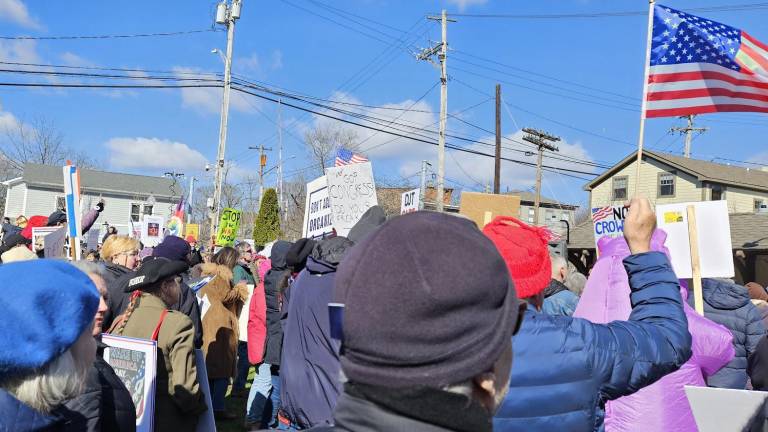 Third No Kings event brings hundreds to Warwick.